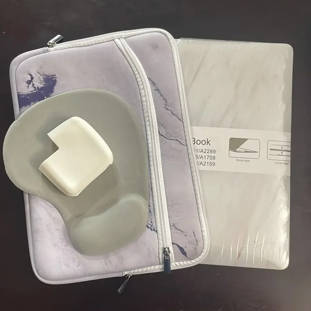 MacBook New Pro 13” shell and soft case